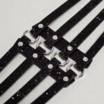 boucles métalliques brillantes