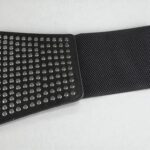 ceinture noire cloutée