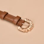 boucle dorée ceinture cuir